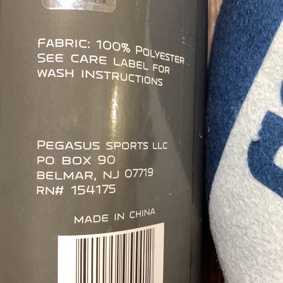 NFL Dallas Cowboys Travel Set Neck Pillow & Blanket - Picture 7 of 7